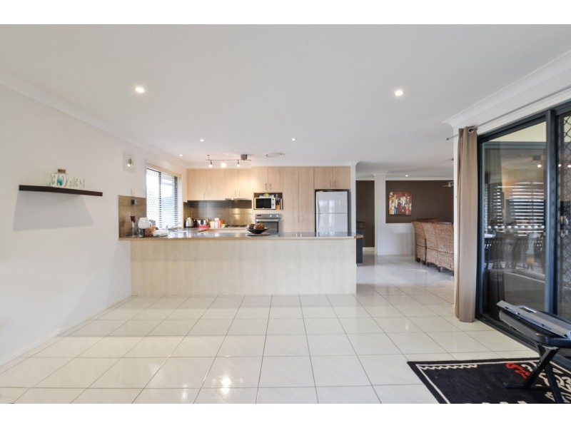 6 Mino Street, Springfield QLD 4300