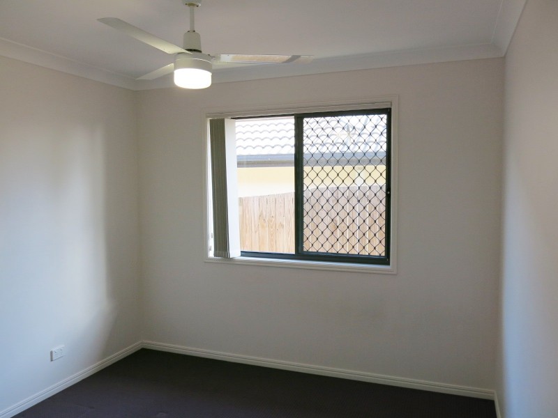 76 Park Edge Drive, Springfield Lakes QLD 4300