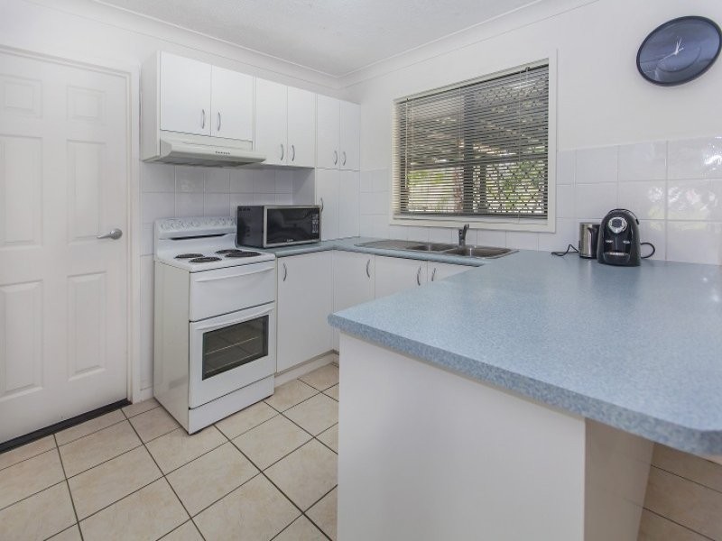 8 Wilson Drive, Camira QLD 4300
