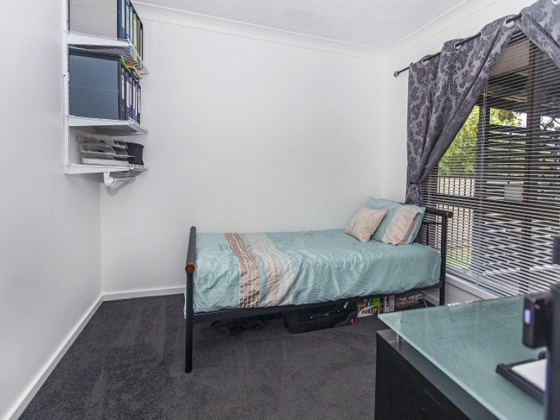 8 Wilson Drive, Camira QLD 4300