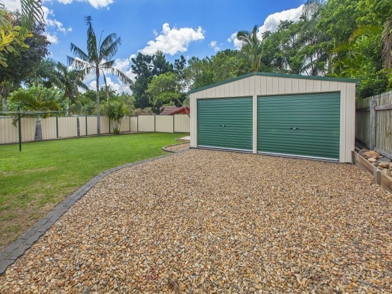 8 Wilson Drive, Camira QLD 4300