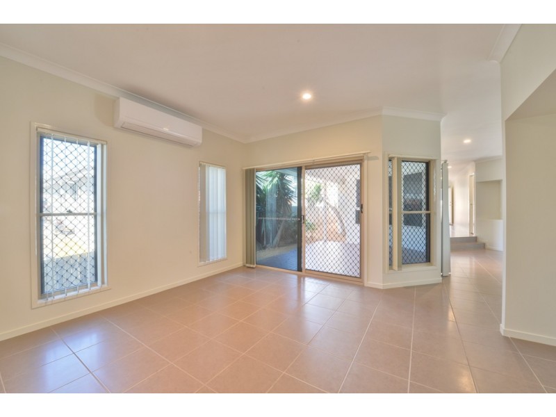 3 Jarrah Place, Springfield Lakes QLD 4300