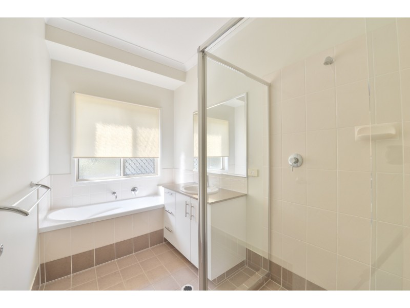 3 Jarrah Place, Springfield Lakes QLD 4300