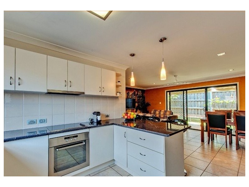 28 Shearwater Terrace, Springfield Lakes QLD 4300