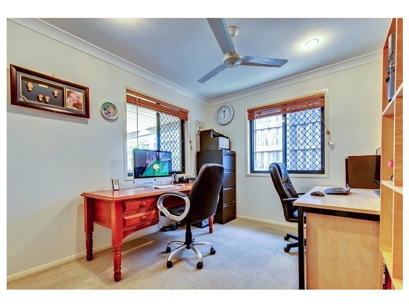 28 Shearwater Terrace, Springfield Lakes QLD 4300