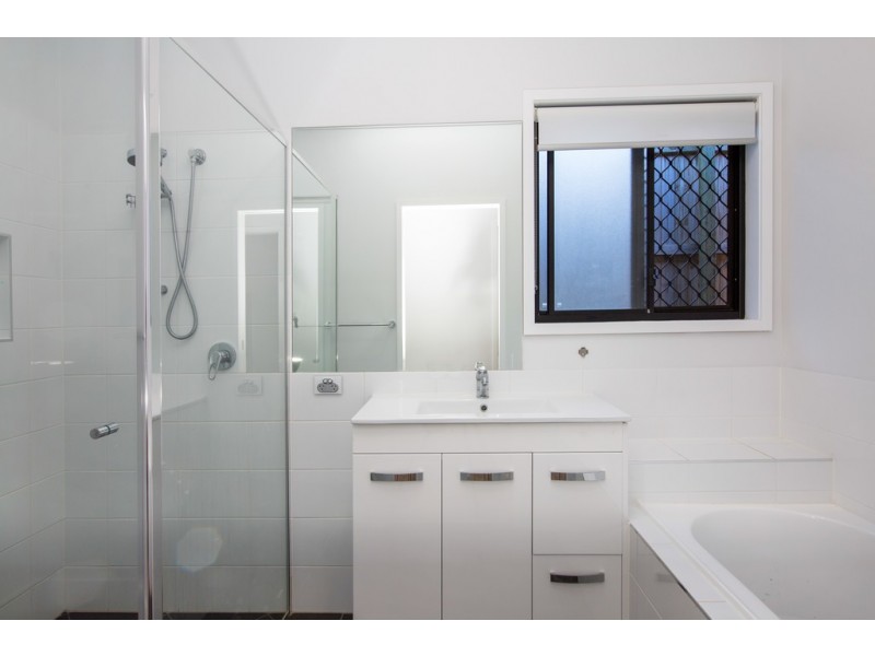 19 Opperman Drive, Springfield Lakes QLD 4300