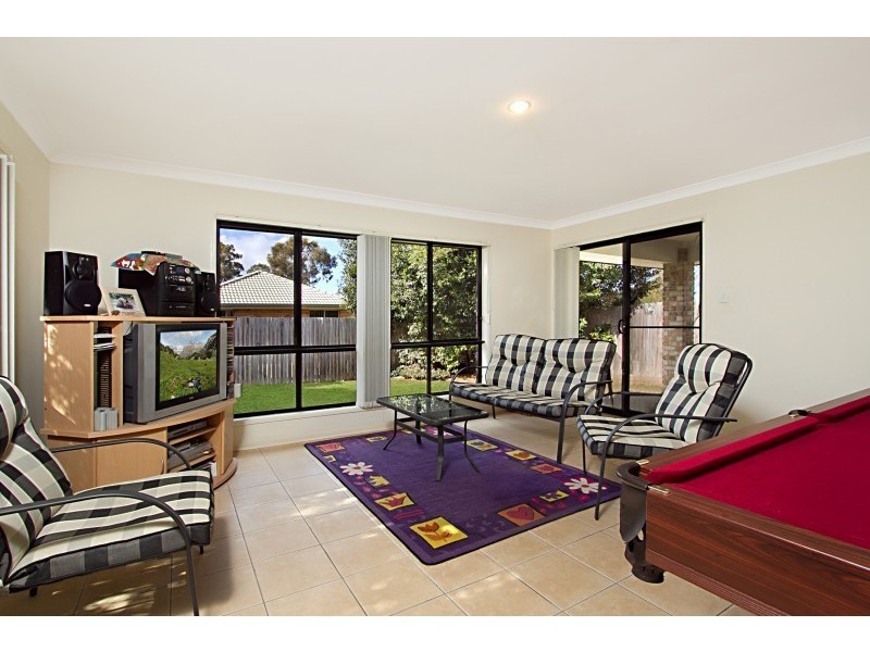 7 Canterbury Bells Cct, Springfield Lakes QLD 4300