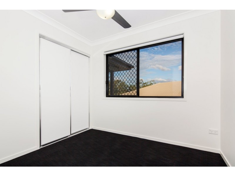 2/15 Inigo Way, Augustine Heights QLD 4300