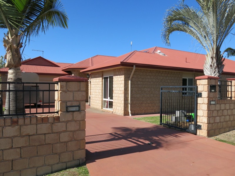 12 Chateau Street, Springfield Lakes QLD 4300