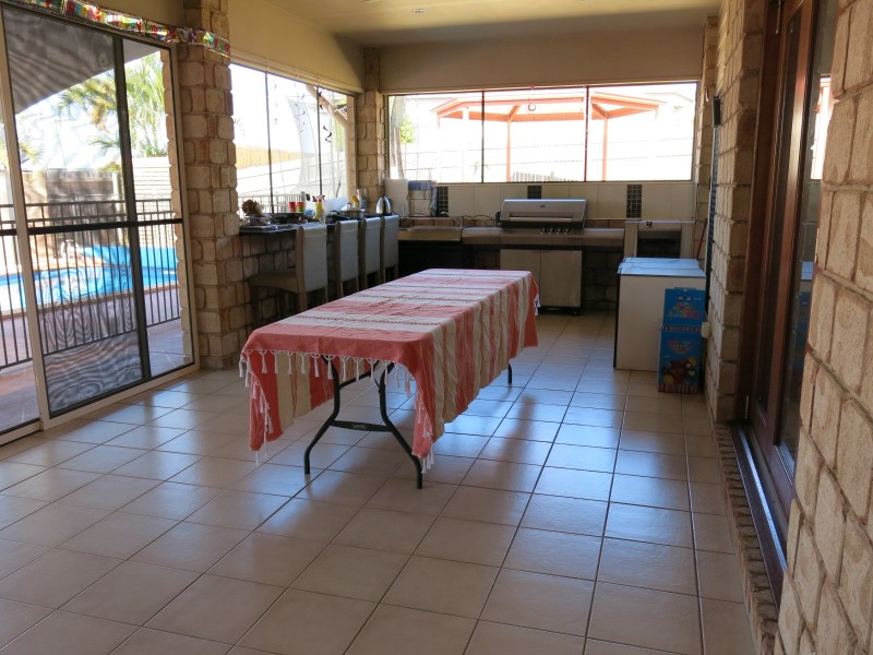 12 Chateau Street, Springfield Lakes QLD 4300