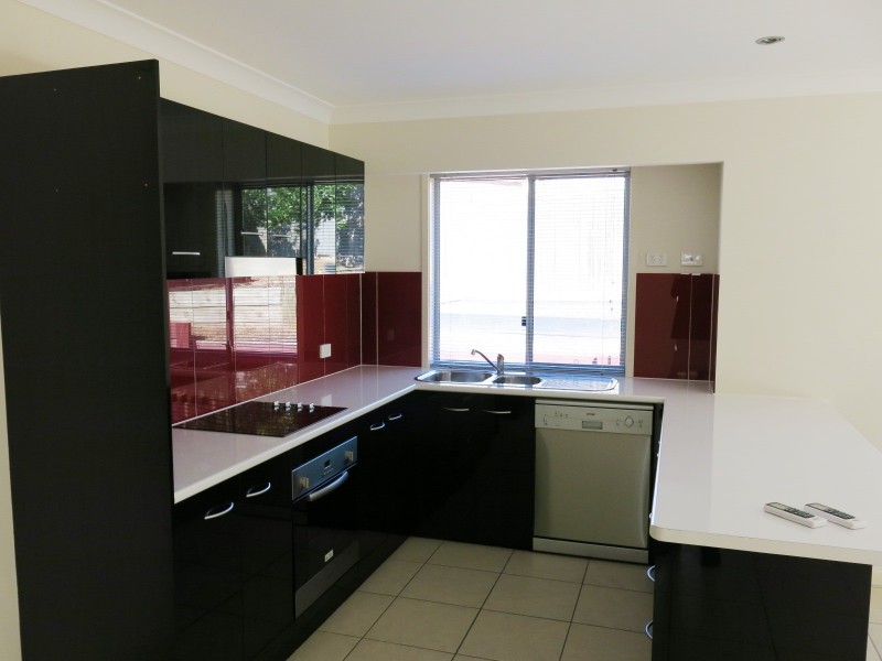 5 Kondalilla Crescent, Springfield Lakes QLD 4300