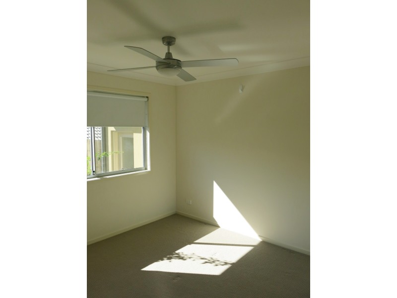 5 Kondalilla Crescent, Springfield Lakes QLD 4300