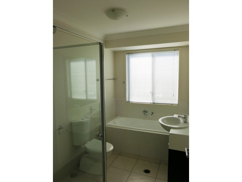 5 Kondalilla Crescent, Springfield Lakes QLD 4300