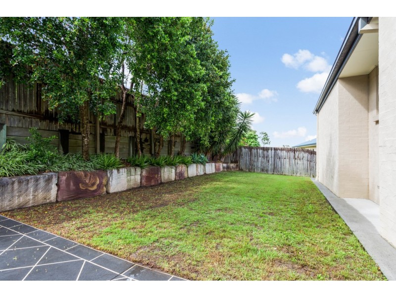 8 Greenwood Street, Springfield Lakes QLD 4300