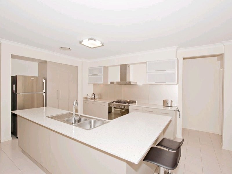 13 Brigid Boulevard, Augustine Heights QLD 4300