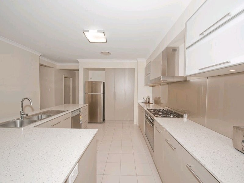 13 Brigid Boulevard, Augustine Heights QLD 4300