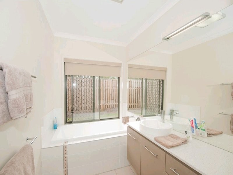 13 Brigid Boulevard, Augustine Heights QLD 4300