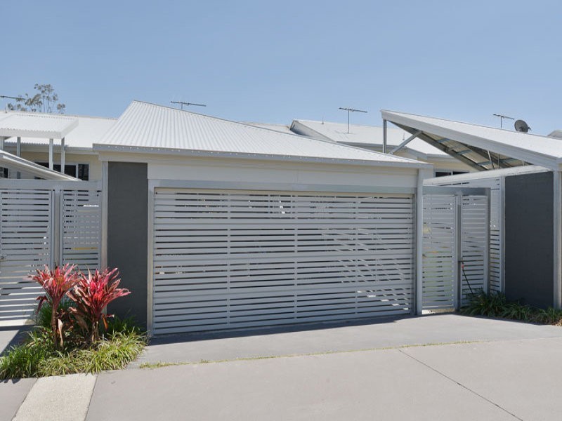 82 Grande Avenue, Springfield Lakes QLD 4300