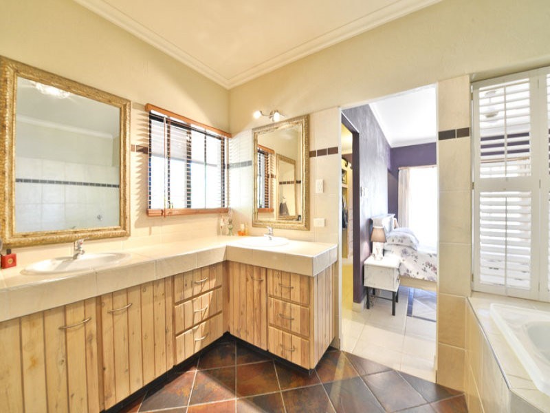 85 Honeyeater Drive, Greenbank QLD 4124