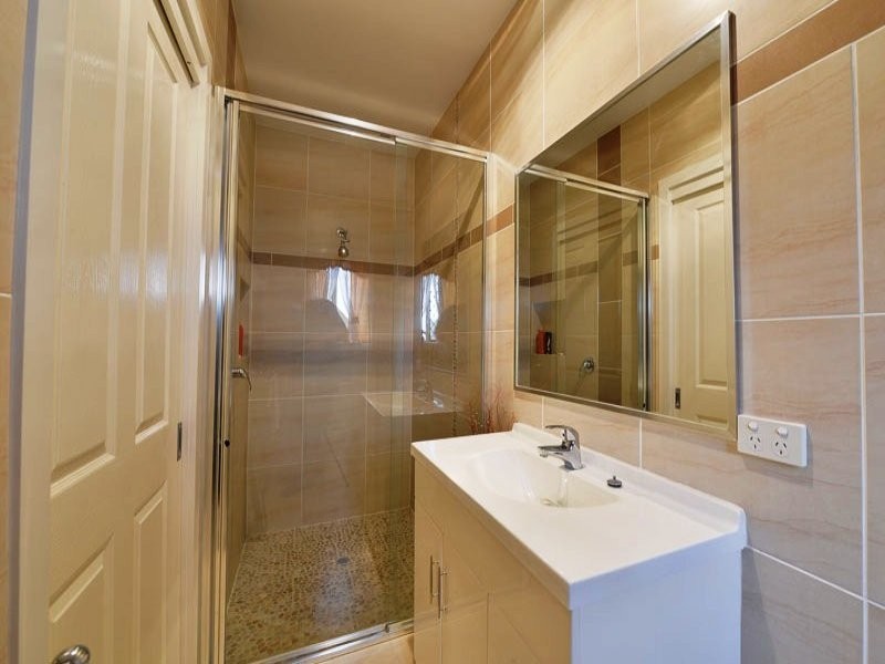 230 Lakeside Avenue, Springfield Lakes QLD 4300