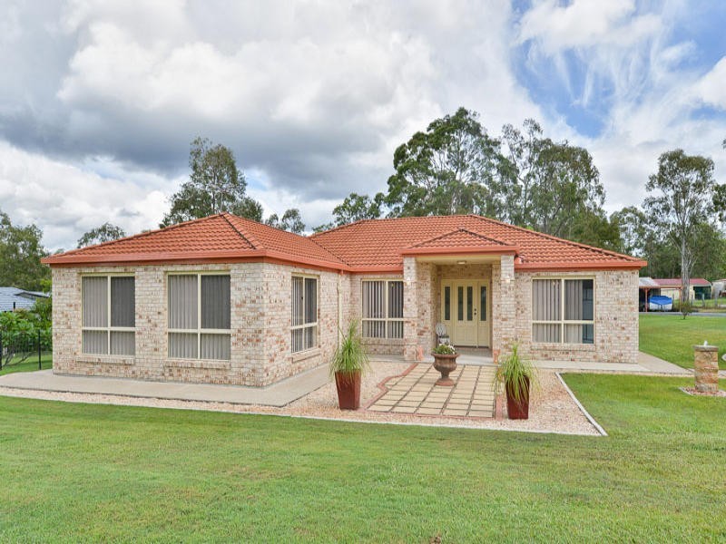 221-223 Lyon Drive, New Beith QLD 4124