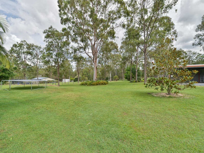 221-223 Lyon Drive, New Beith QLD 4124