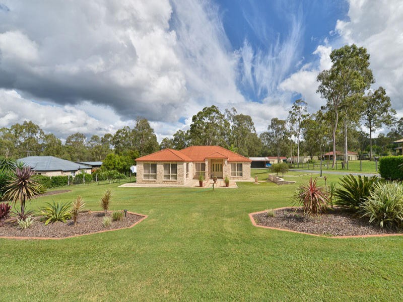 221-223 Lyon Drive, New Beith QLD 4124