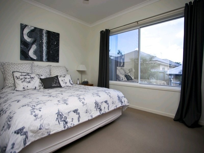 13 Carnarvon Avenue, Springfield Lakes QLD 4300