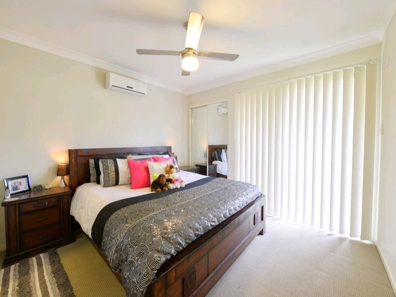 8 Talisker Street, Springfield Lakes QLD 4300