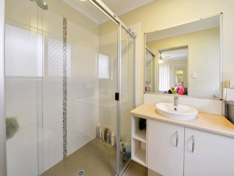8 Talisker Street, Springfield Lakes QLD 4300