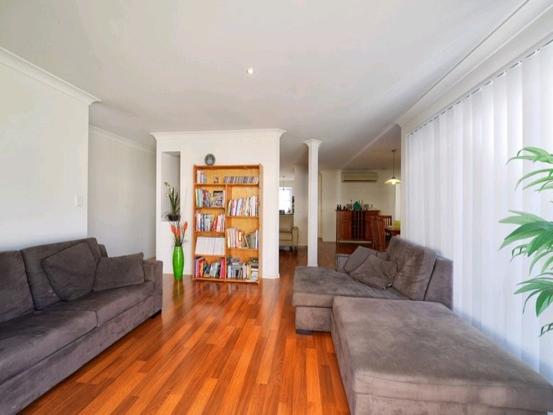 53 Jezabel Drive, Springfield Lakes QLD 4300