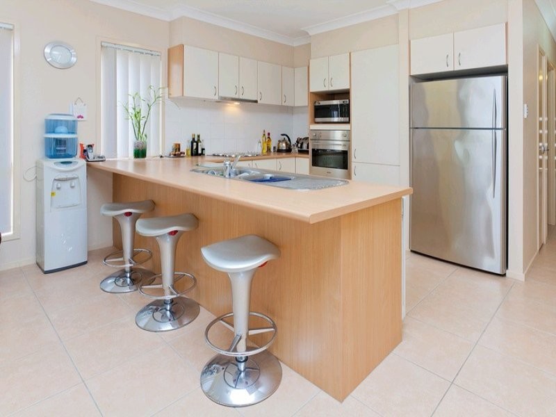 9 Darter Place, Springfield Lakes QLD 4300
