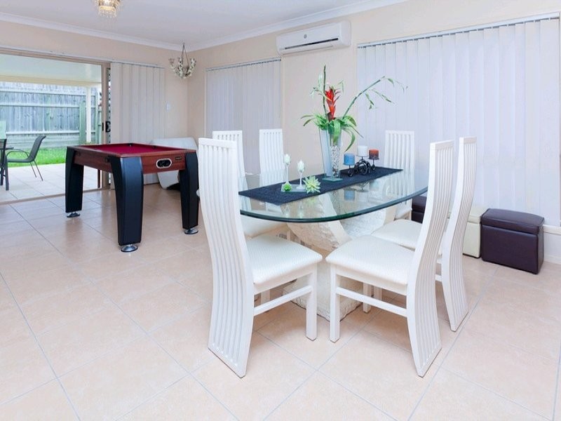 9 Darter Place, Springfield Lakes QLD 4300
