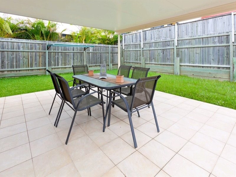 9 Darter Place, Springfield Lakes QLD 4300