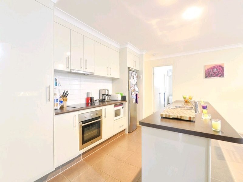 16 Parkview Drive, Springfield Lakes QLD 4300