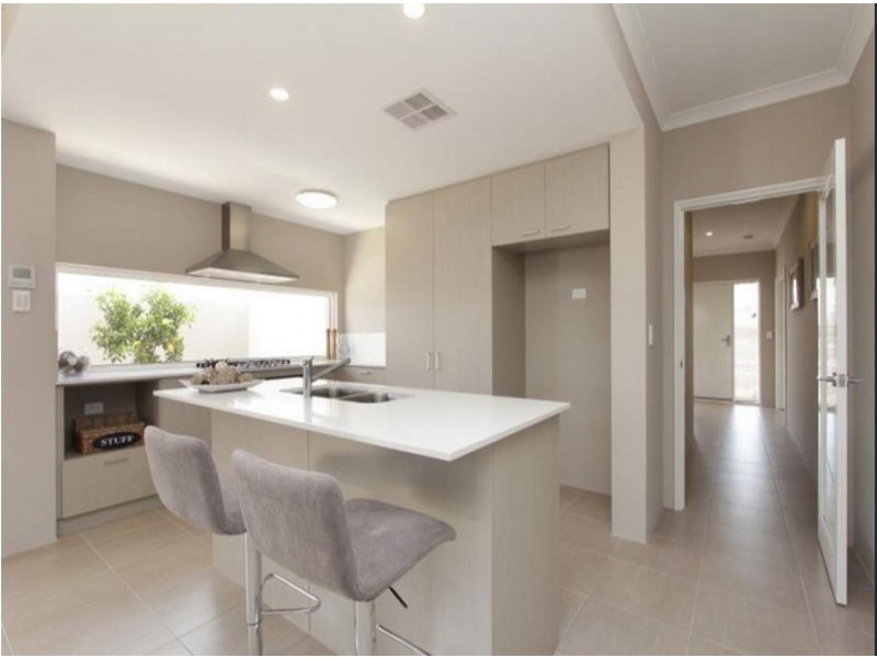 370 Banrock Drive, Ellenbrook WA 6069