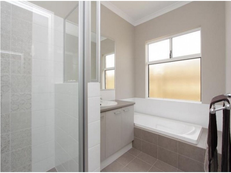370 Banrock Drive, Ellenbrook WA 6069
