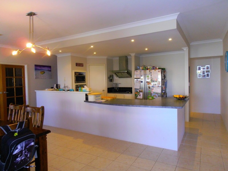 6 Waite Ridge, Aveley WA 6069