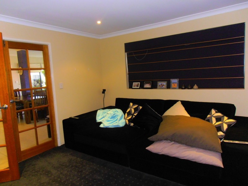 6 Waite Ridge, Aveley WA 6069