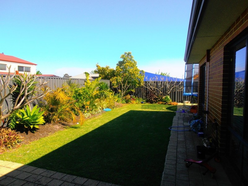 6 Waite Ridge, Aveley WA 6069