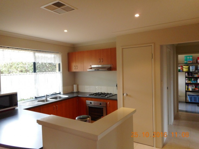 2 Larrawa Circle, Ellenbrook WA 6069
