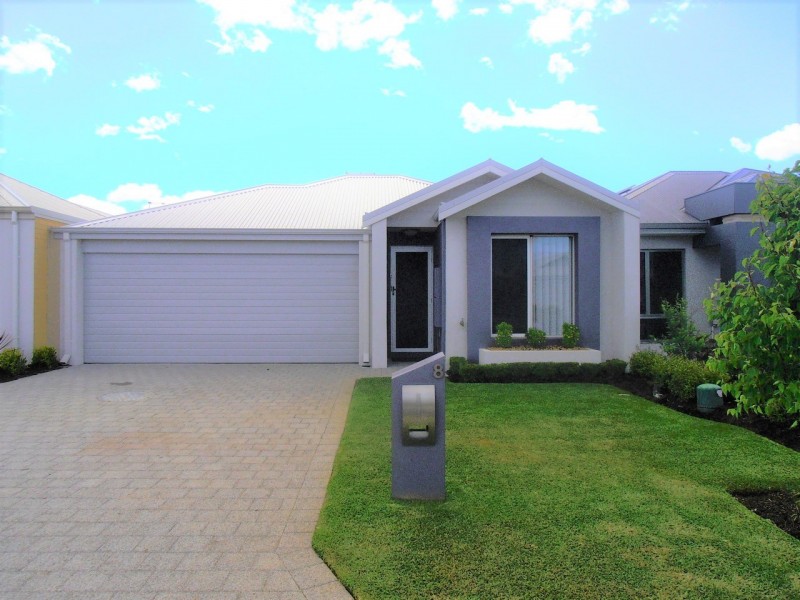 8 Ambit Way, Aveley WA 6069