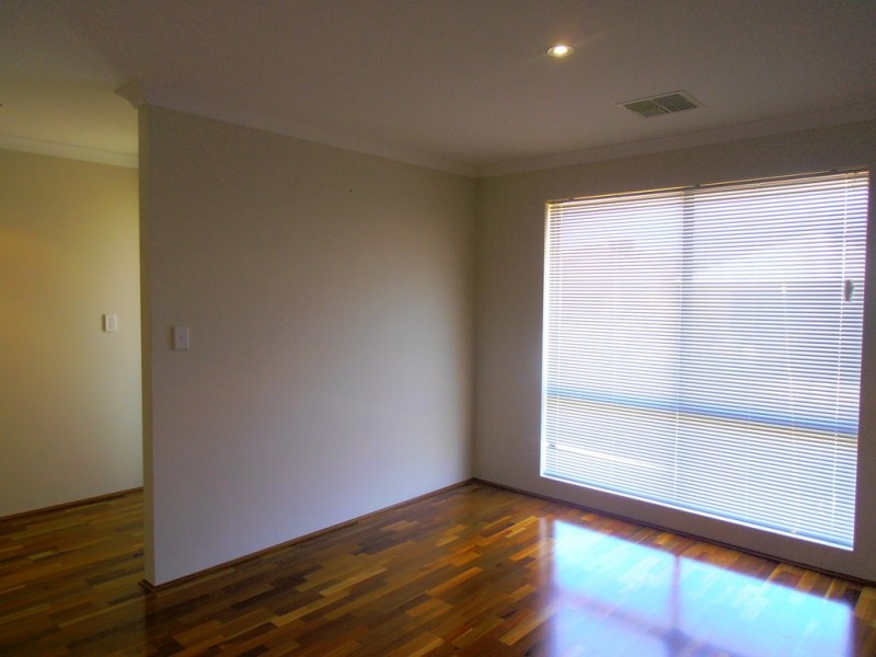 11 Zelena Terrace, Aveley WA 6069