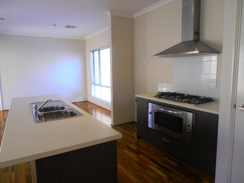 11 Zelena Terrace, Aveley WA 6069