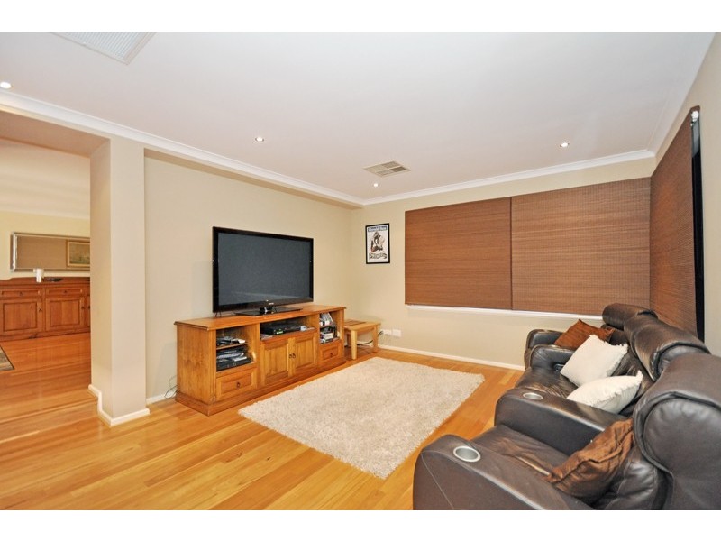 41 Santa Paula Lane, The Vines WA 6069