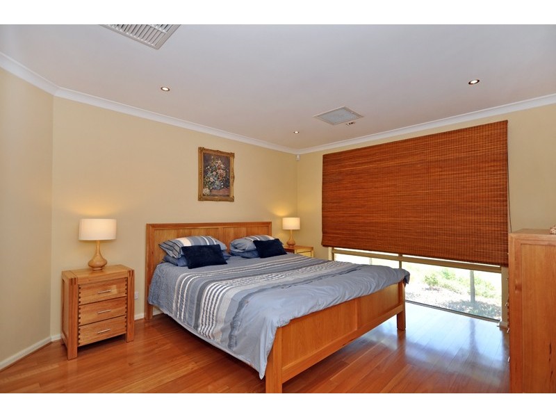 41 Santa Paula Lane, The Vines WA 6069