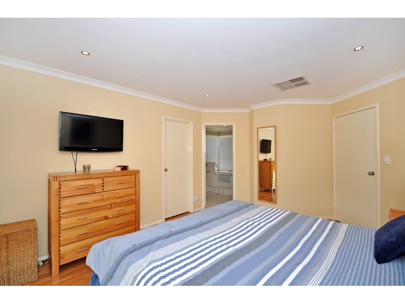 41 Santa Paula Lane, The Vines WA 6069