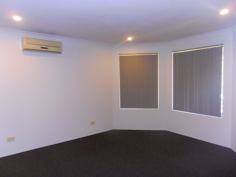 22 Halpin Circle, Ellenbrook WA 6069