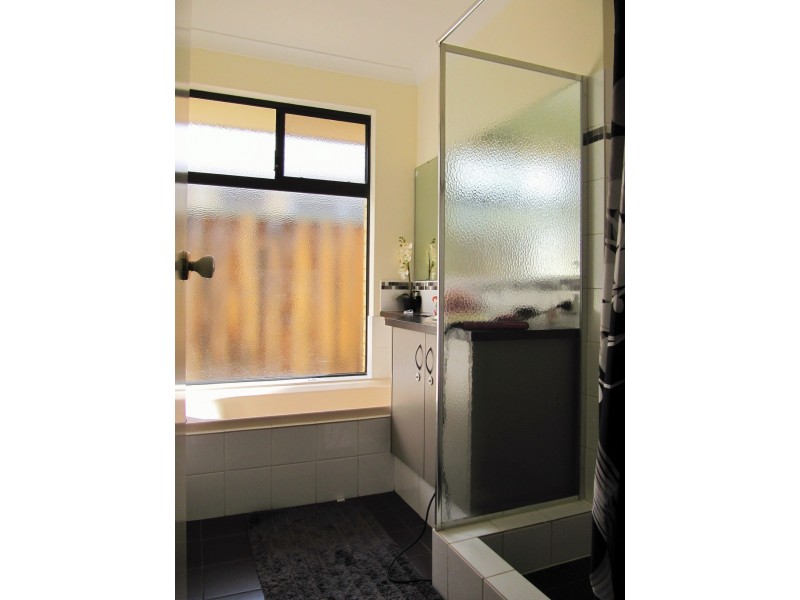 17 Carwell Avenue, Ellenbrook WA 6069