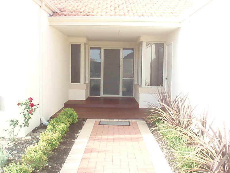 11 Ingham Street, Aveley WA 6069